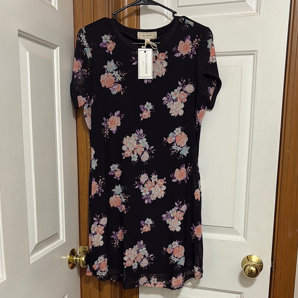 T Shirt Floral Black Dress